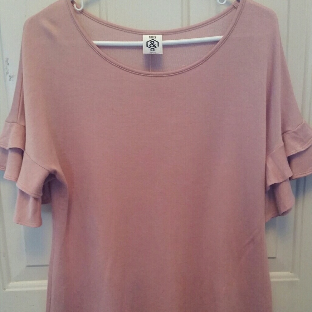 Agnes & Dora Frill Sleeve Top